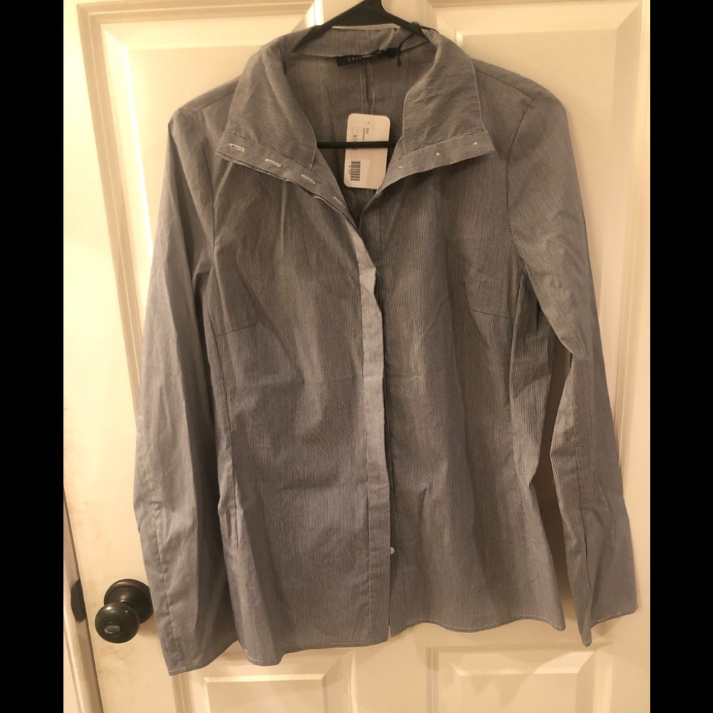 NWT Women’s Essendi Gray/White Striped Long Sleeve Button Up Shirt—Size 10